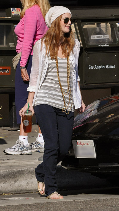 starbucks-drew-barrymore